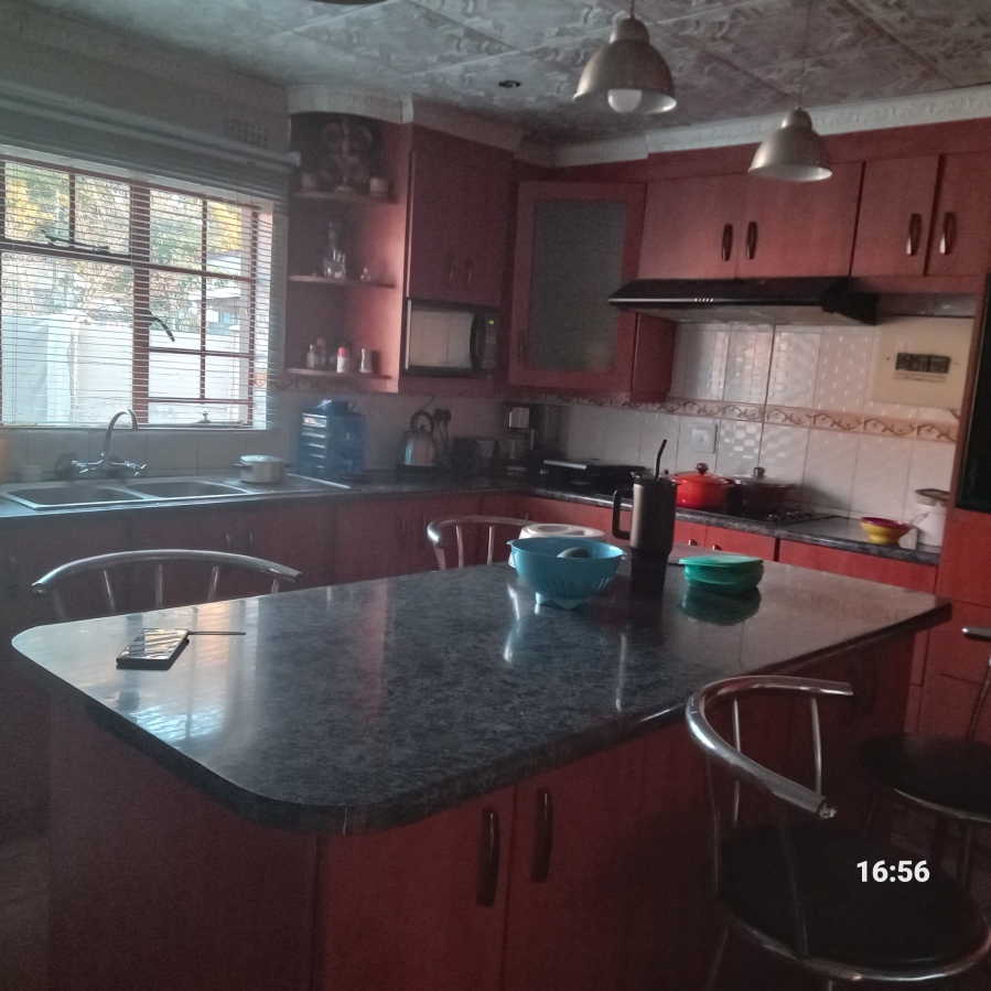 3 Bedroom Property for Sale in Oos Einde North West